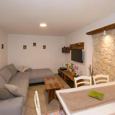 Apartman Maja 2 Apartment Premantura