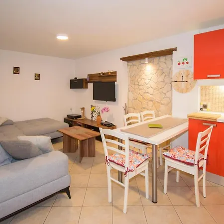 Apartman Maja 2 Apartment Premantura